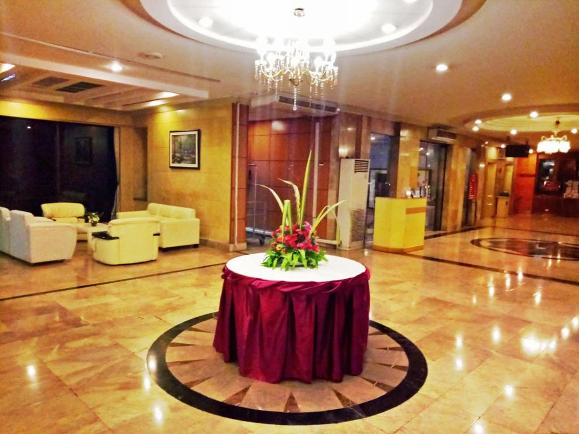 Sena Place Hotel Бангкок Экстерьер фото