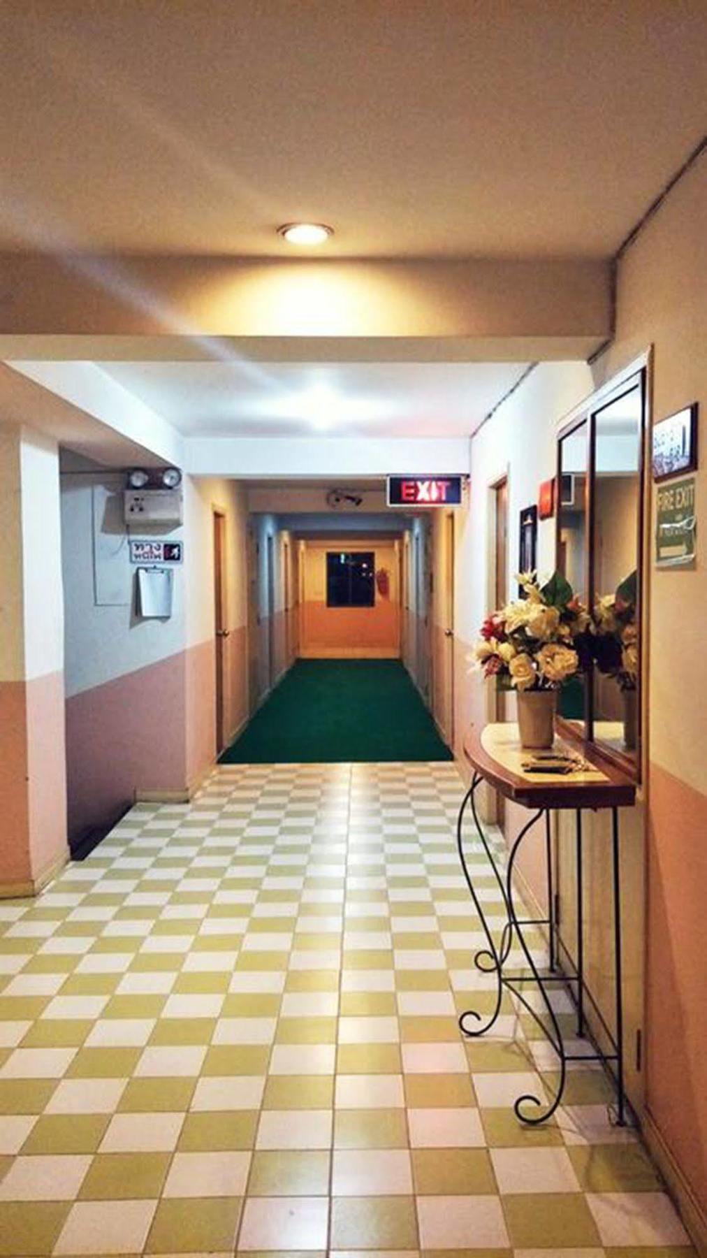 Sena Place Hotel Бангкок Экстерьер фото